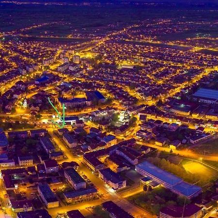 Apartmán Stan Na Dan Gradiska/Bos. Gradiska Exteriér fotografie